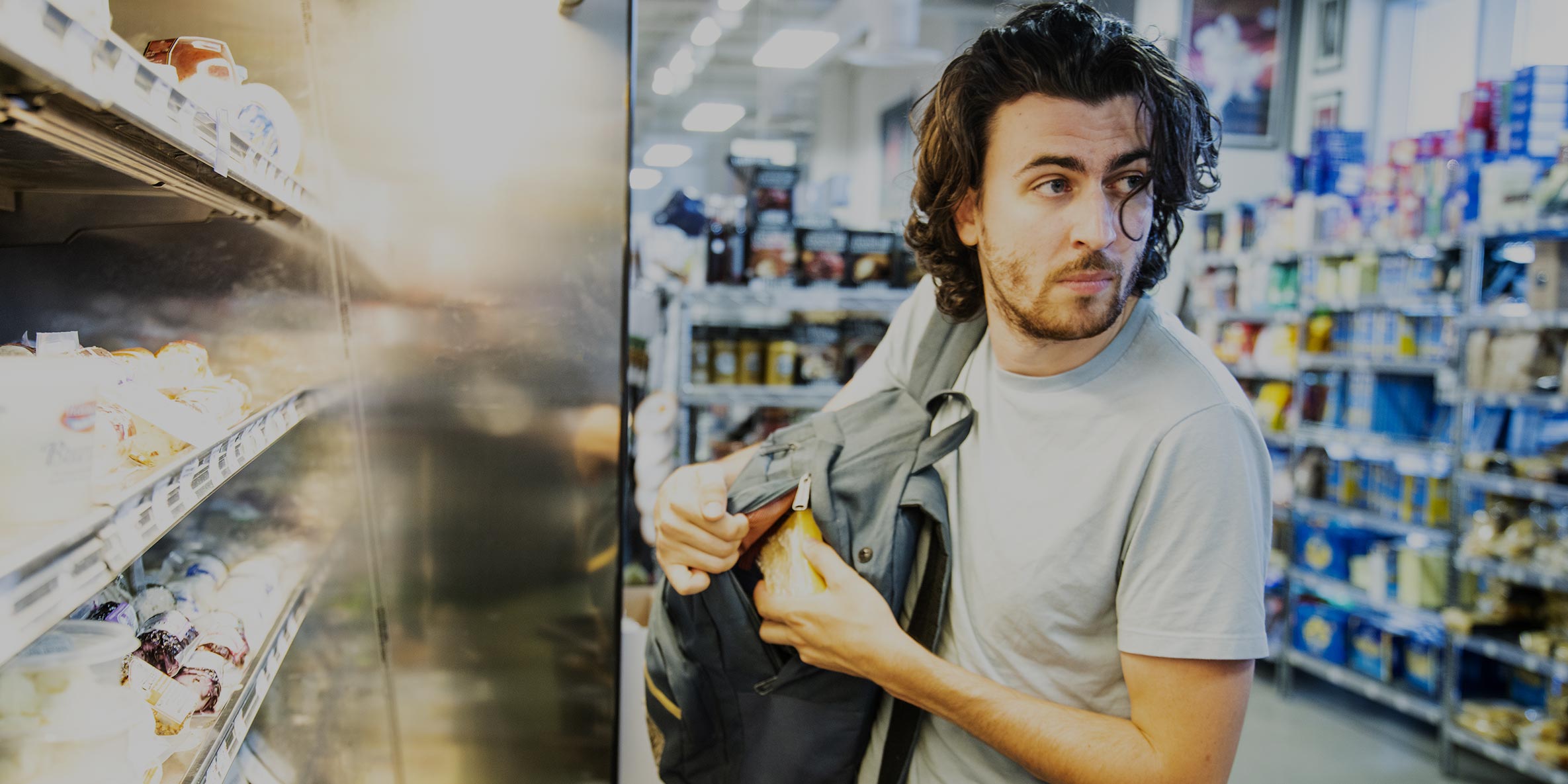 5 Signs Of A Shoplifter | Vector Security